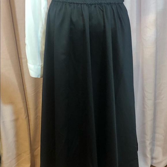 NWT - Elle - Black High-Low Satin-Feel - MIDI Skirt - Size Large - Picture 4 of 10